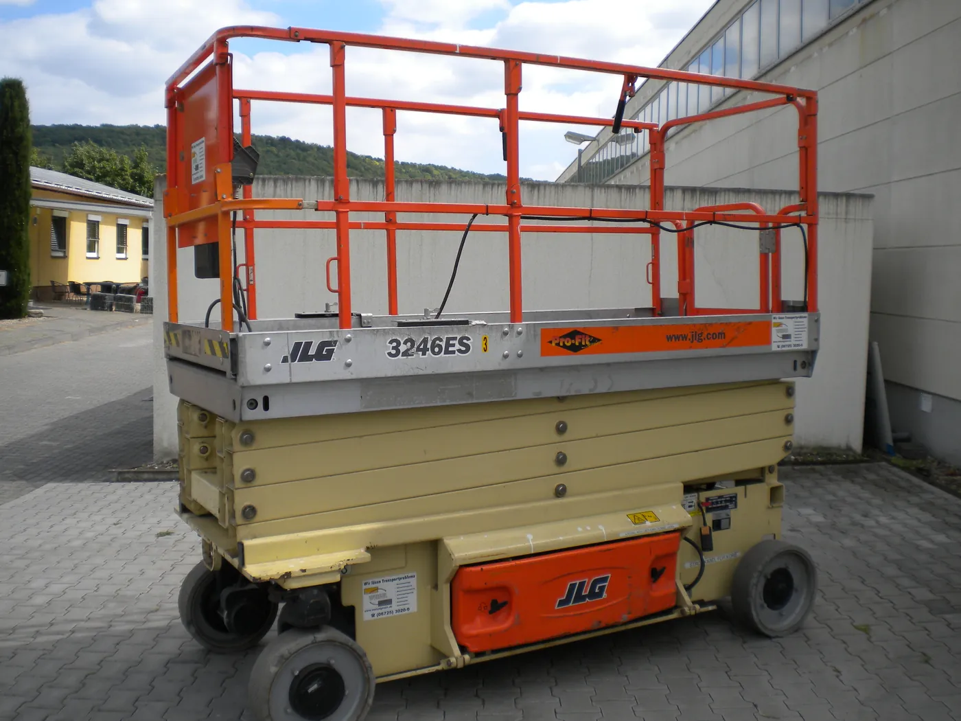 Scherenbühne JLG 3246ES der Weisel-Mietflotte