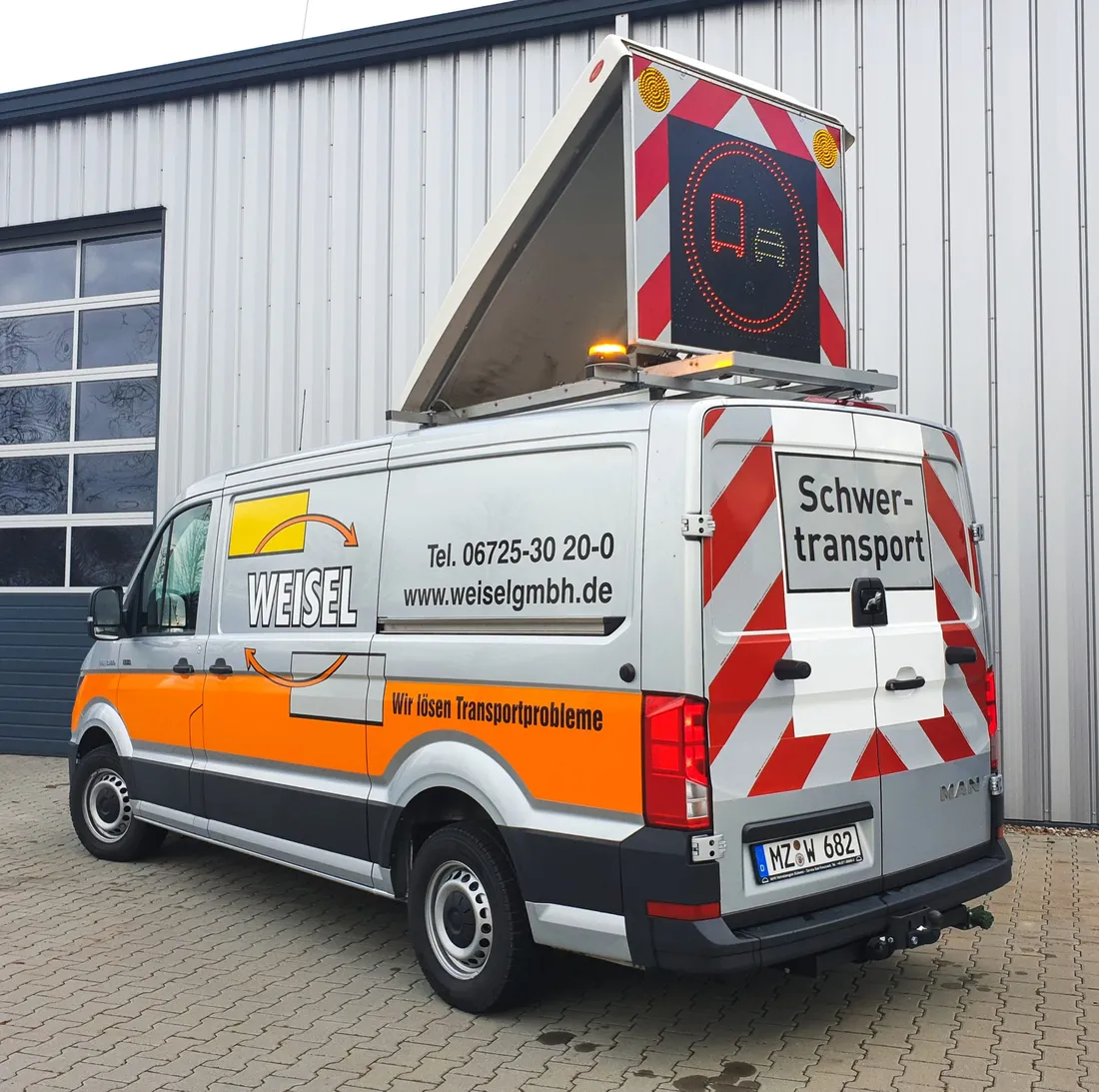 Werkstatt und Einsatzfahrzeug der Weisel GmbH